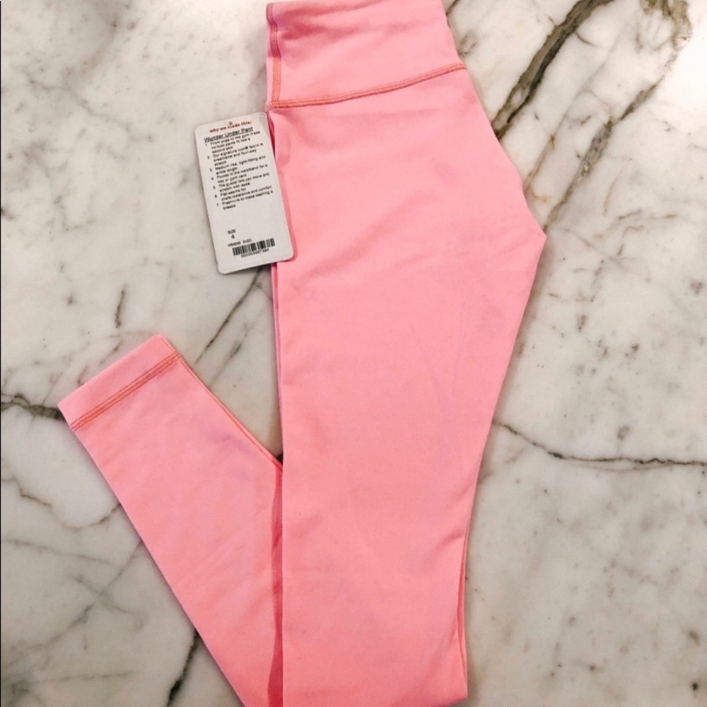 Gorgeous pink lululemon wunderunder leggings